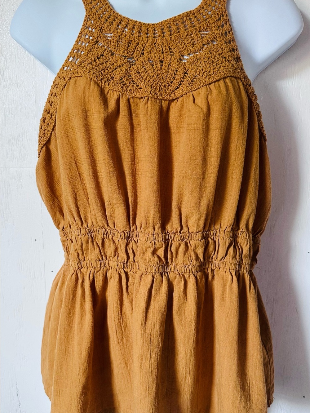 Maurices Mustard Lightweight Sleeveless Top Crochet Yoke 100% Cotton